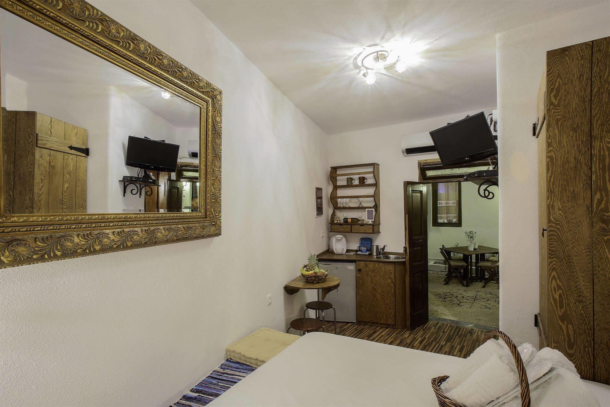 Lindos Boutique - Adults Only Apartamento Exterior foto